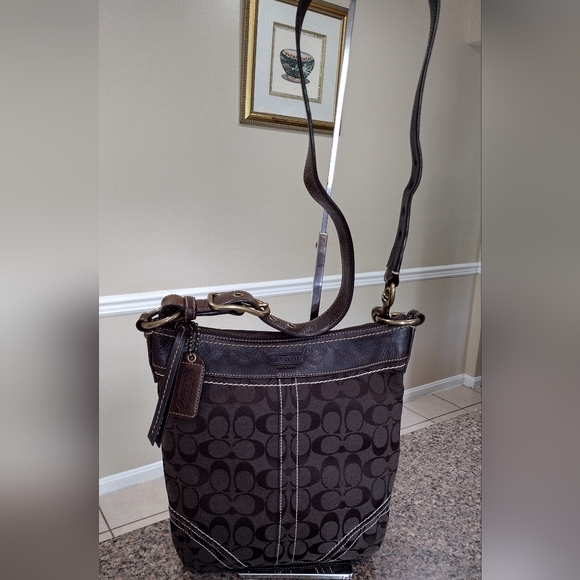 Coach Signature C Jacquard Medium  Cross body or shoulther Bag - Picture 1 of 16
